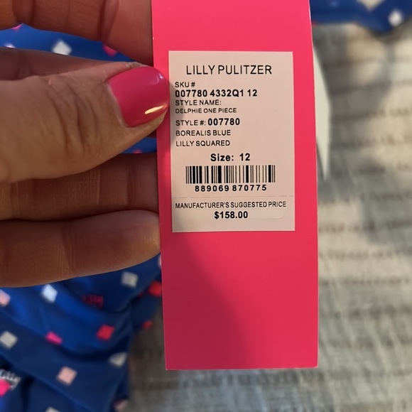 Lilly Pulitzer - Picture 3 of 4